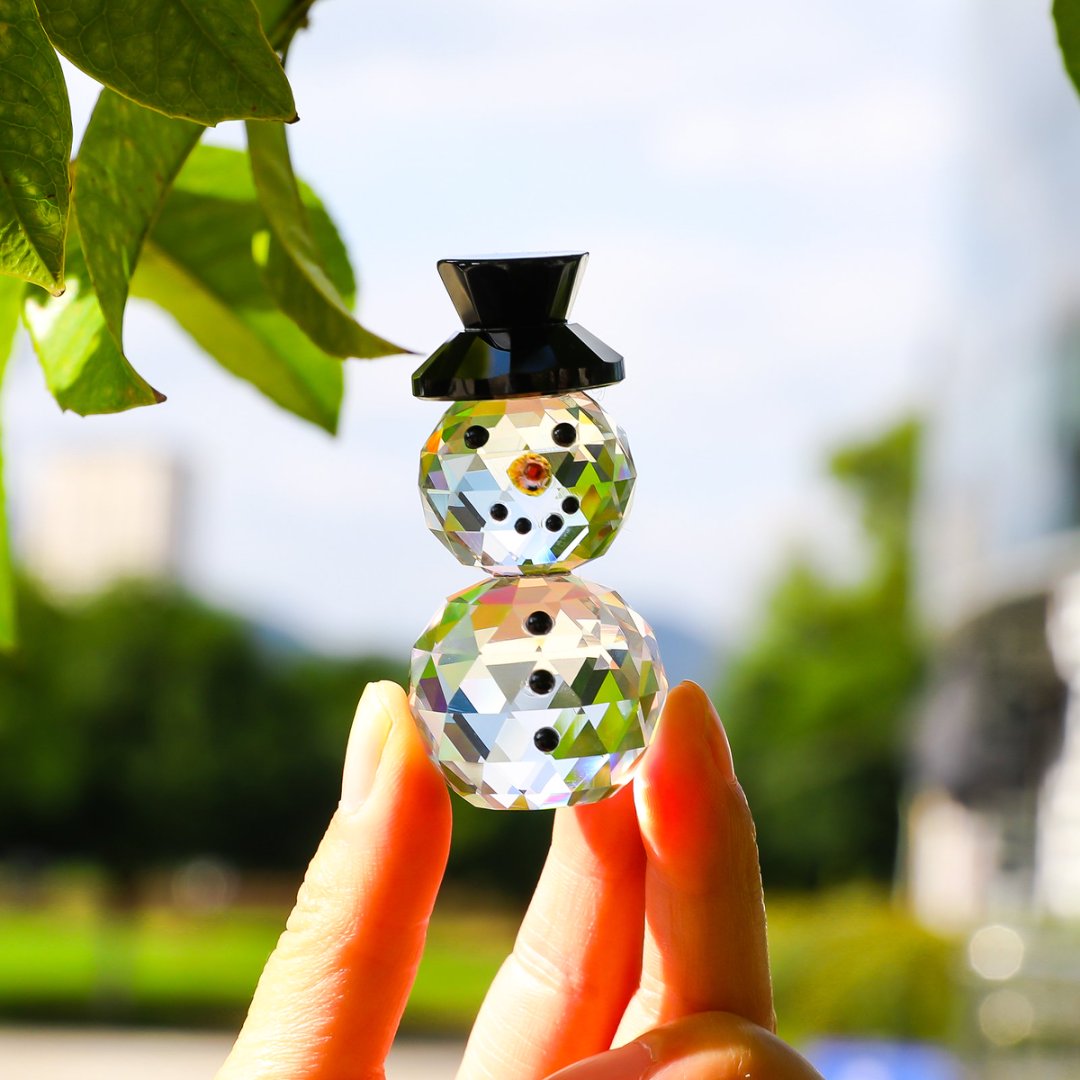 Patung Manusia Salju Topi Hita - Paper Weight Crystal ulasan dan harga