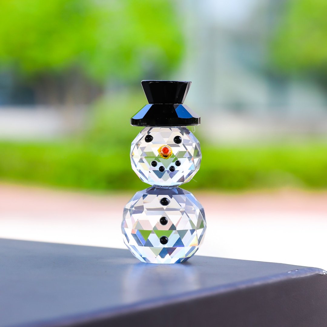 Patung Manusia Salju Topi Hita - Paper Weight Crystal ulasan dan harga